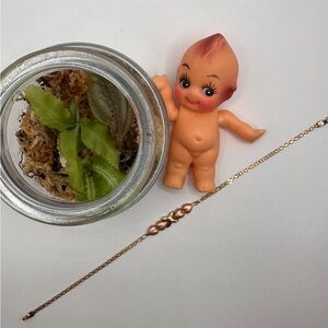 💋😘Vintage 10K Gold Xs and Os Bracelet😘💋